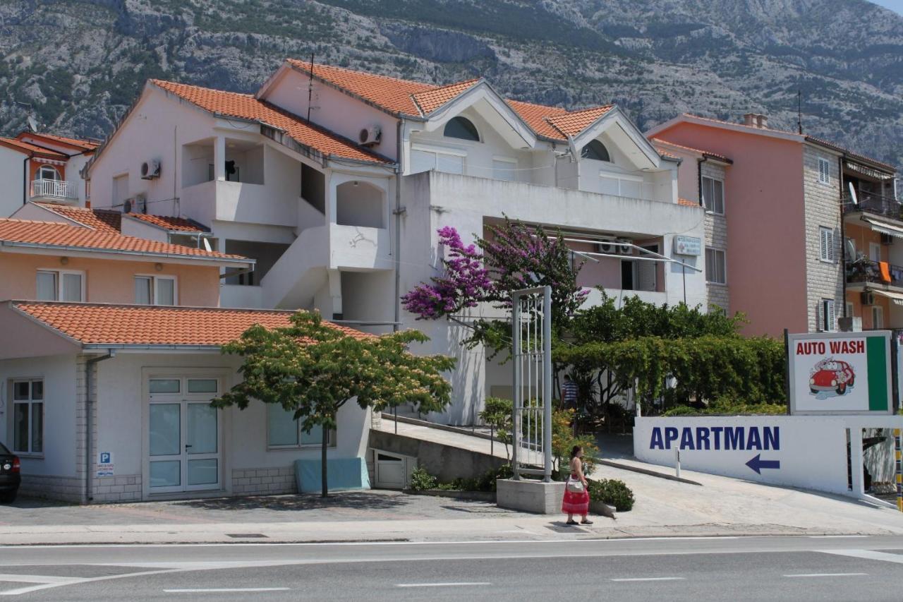 With A Parking Space - 6693 * Makarska