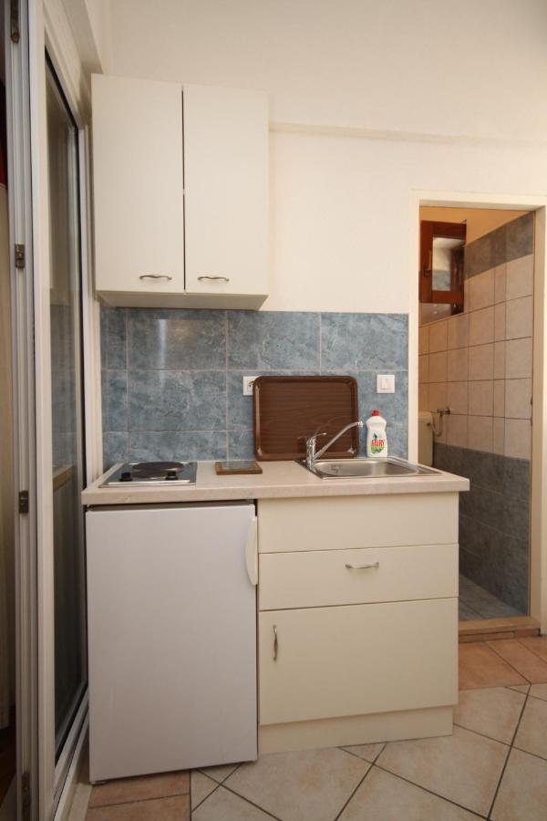 With A Parking Space - 6693 Makarska
